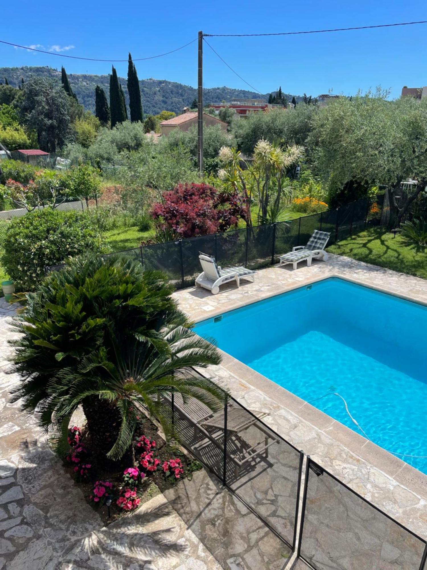 קארוס Bas De Villa Avec Acces Piscine Pres De Nice Cannes Monaco מראה חיצוני תמונה