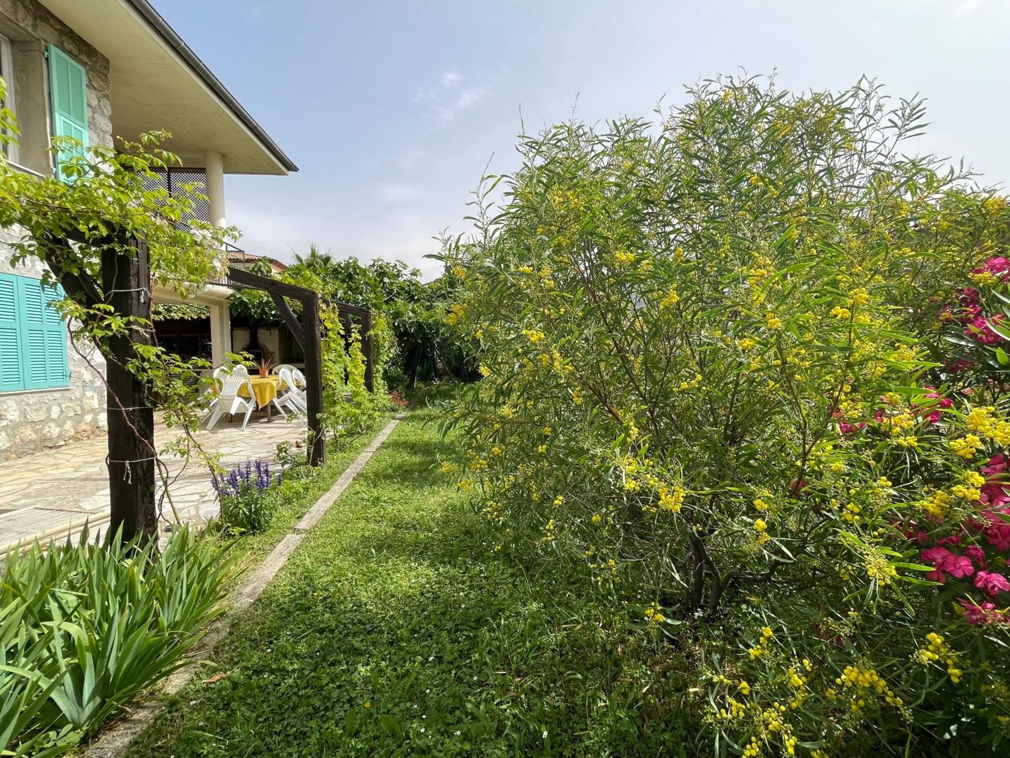 קארוס Bas De Villa Avec Acces Piscine Pres De Nice Cannes Monaco מראה חיצוני תמונה
